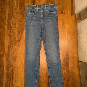 GAP True Skinny High Rise Jean, Size 26/2Reg, Rinsed Indigo